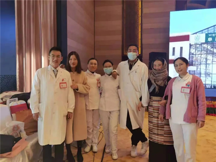 阜康醫(yī)院：“我要上春晚” 敢問看官：“你說行不行？！”