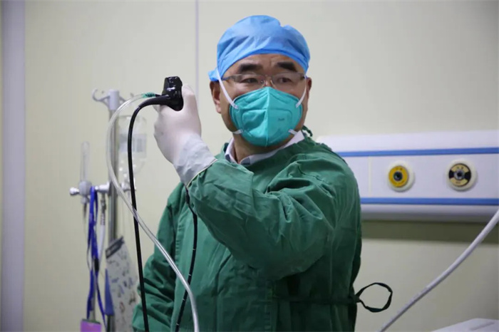 西藏阜康醫(yī)院成功開(kāi)展首例靜脈全麻下支氣管鏡診療