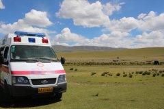 我院為嘉黎申扎縣盛大賽馬節(jié)提供醫(yī)療保障