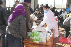 西藏阜康醫(yī)院赴羅瑪鎮(zhèn)開展免費(fèi)體檢及送醫(yī)送藥活動(dòng)