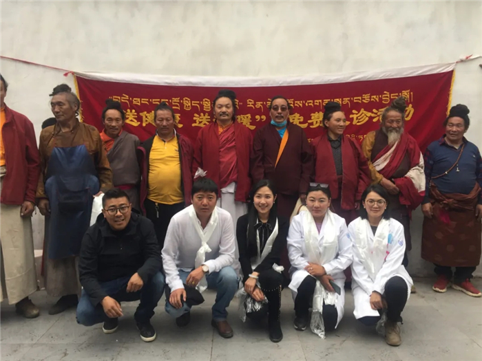 阜康義診組行紀(jì)：久旱逢甘霖，遇到阜康醫(yī)生嘎歐村民心如過節(jié)