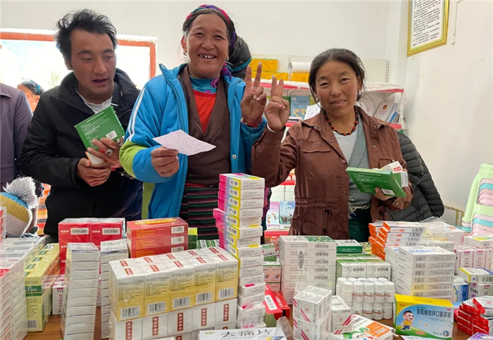 帶足藥品去義診，真情反哺雪域高原——2021年阜康義診日志?