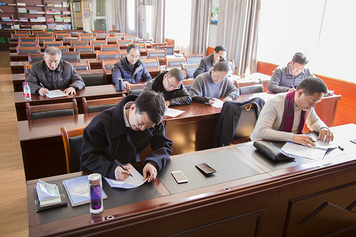 創(chuàng)評辦組織開展“等級評審應(yīng)知應(yīng)會相關(guān)知識”專題考試